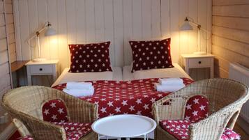 Kamar Double atau Twin Superior, pemandangan kebun | Didekorasi berbeda-beda dan dilengkapi dengan perabotan berbeda-beda