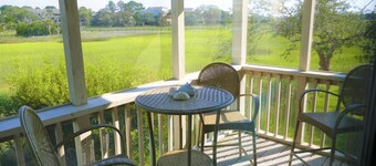 MARSH / SUNSET VIEWS-DOCK / POOL-RENOVATED 