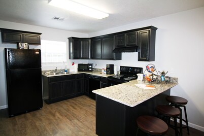 Awesome Location 2 Bedroom 2.5 Bath / 511B