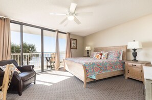 4 bedrooms, iron/ironing board, Internet, bed sheets