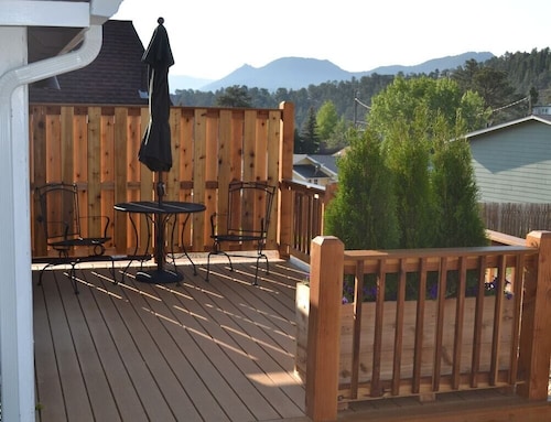 Mountain Views from private deck!