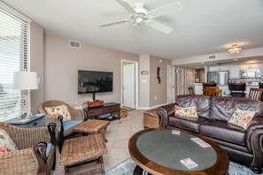 TV - Stay @ Sunset on the Rox on Folly Beach (Folly Beach)