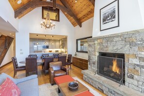 Smart TV, fireplace - Ski in/Ski Out Luxury Mountain Townhome, Private Hot Tub (Mountain Village)