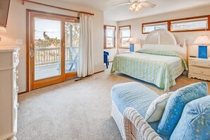 4 bedrooms, desk, free WiFi, bed sheets