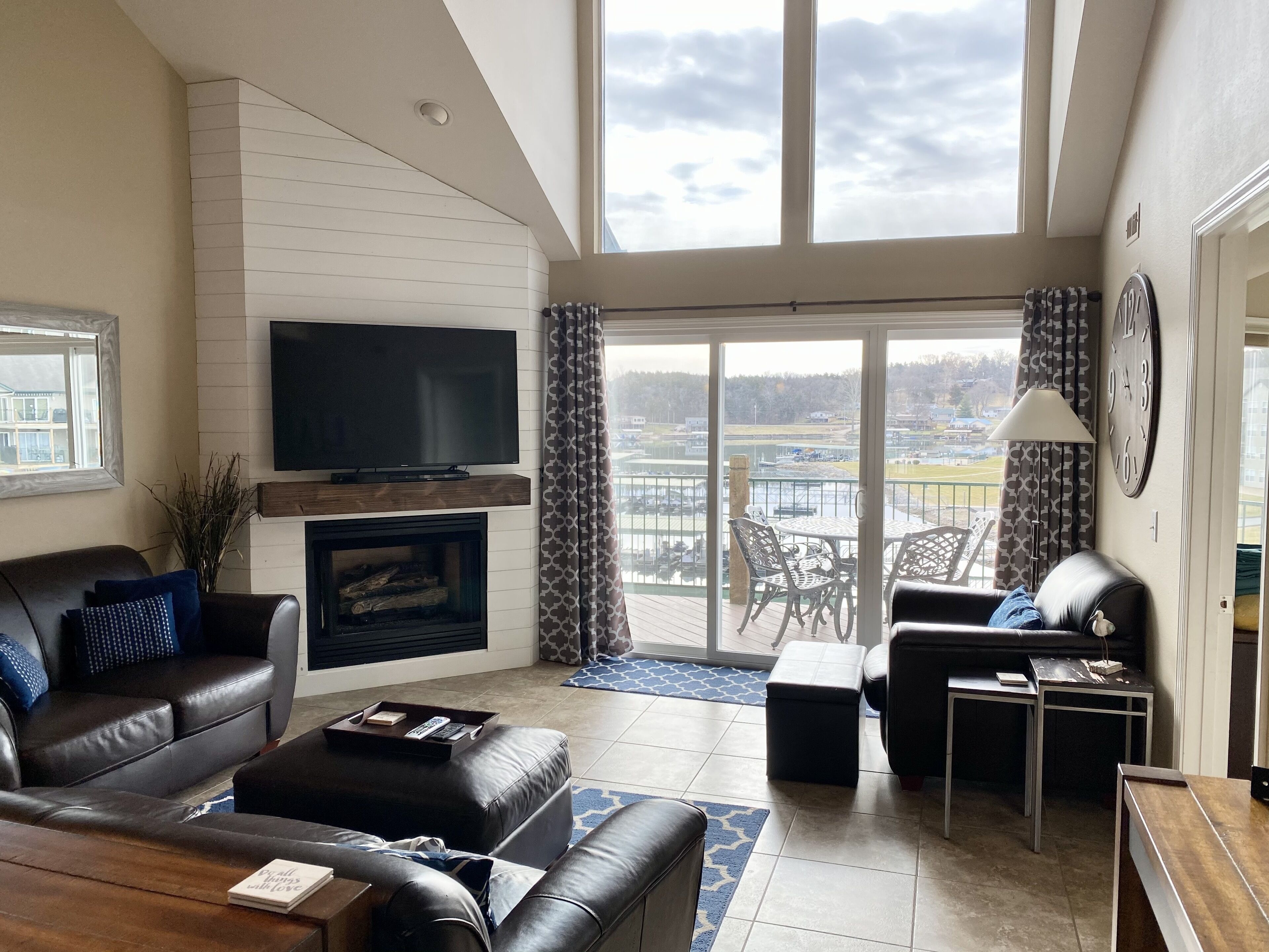 Cedar Glen Lofthouse, Sleeps 8, 2 Heated Pools, Close to Ballpark