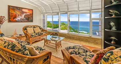 MAAILMALLEN LUOKKA, PENTHOUSE, TÄYDEN KAIKKI HUONEET, PARHAAT NÄKYMÄT JA YKSITYISYYS