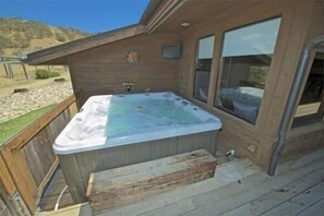 Utendørs boblebad