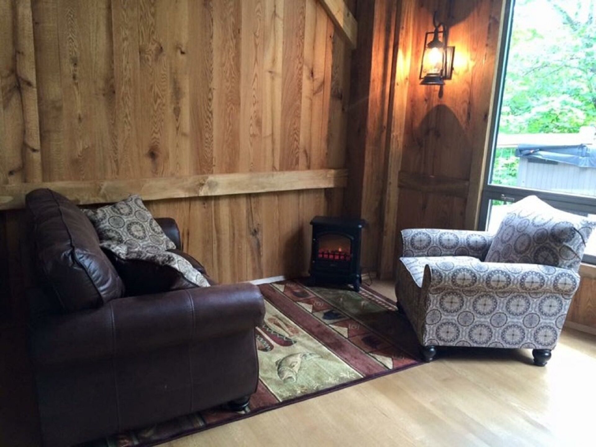 A Four Seasons Tree House With All Amenities Of A Home