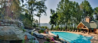 Wintergreens R1711-Mountain Condo, Mountain View, Gated Resort, Indoor/Outdoor Pools and Hot Tub,...