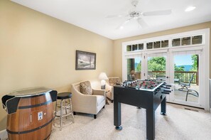 Game room - Townhome R5B- Mtn Home/View, Foosball, Indoor/Outdoor Pools & Hot Tub, Fireplace (Banner Elk)
