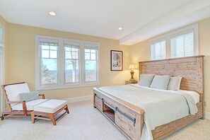 4 bedrooms, iron/ironing board, internet, bed sheets - Townhome R5B- Mtn Home/View, Foosball, Indoor/Outdoor Pools & Hot Tub, Fireplace (Banner Elk)