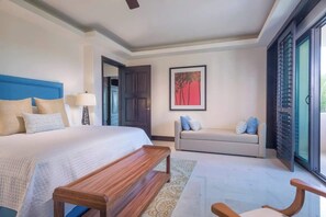 4 bedrooms, in-room safe, desk, iron/ironing board