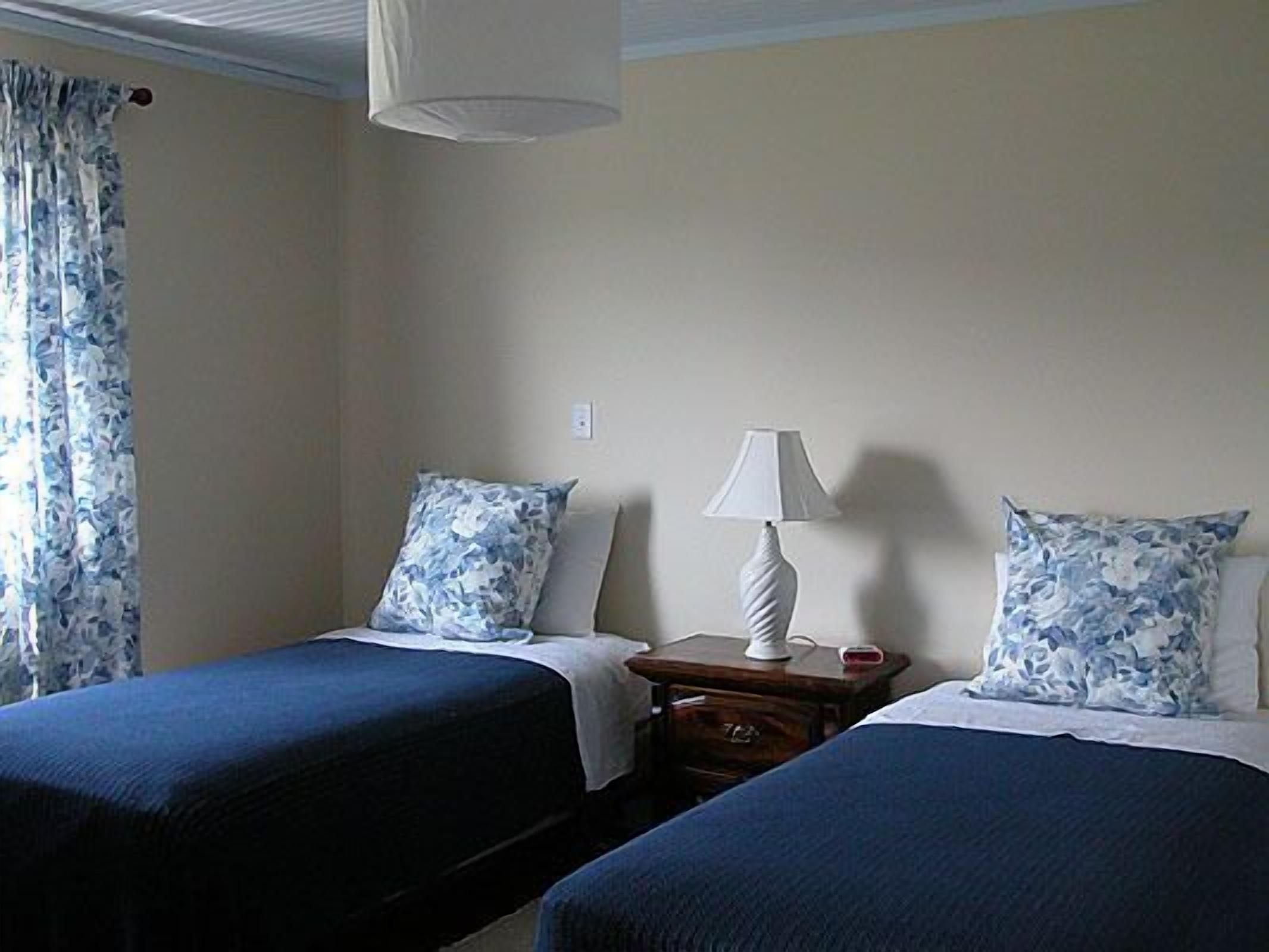 Hillside Haven with Ocean View, Minutes to Cousin's Shore Beach!