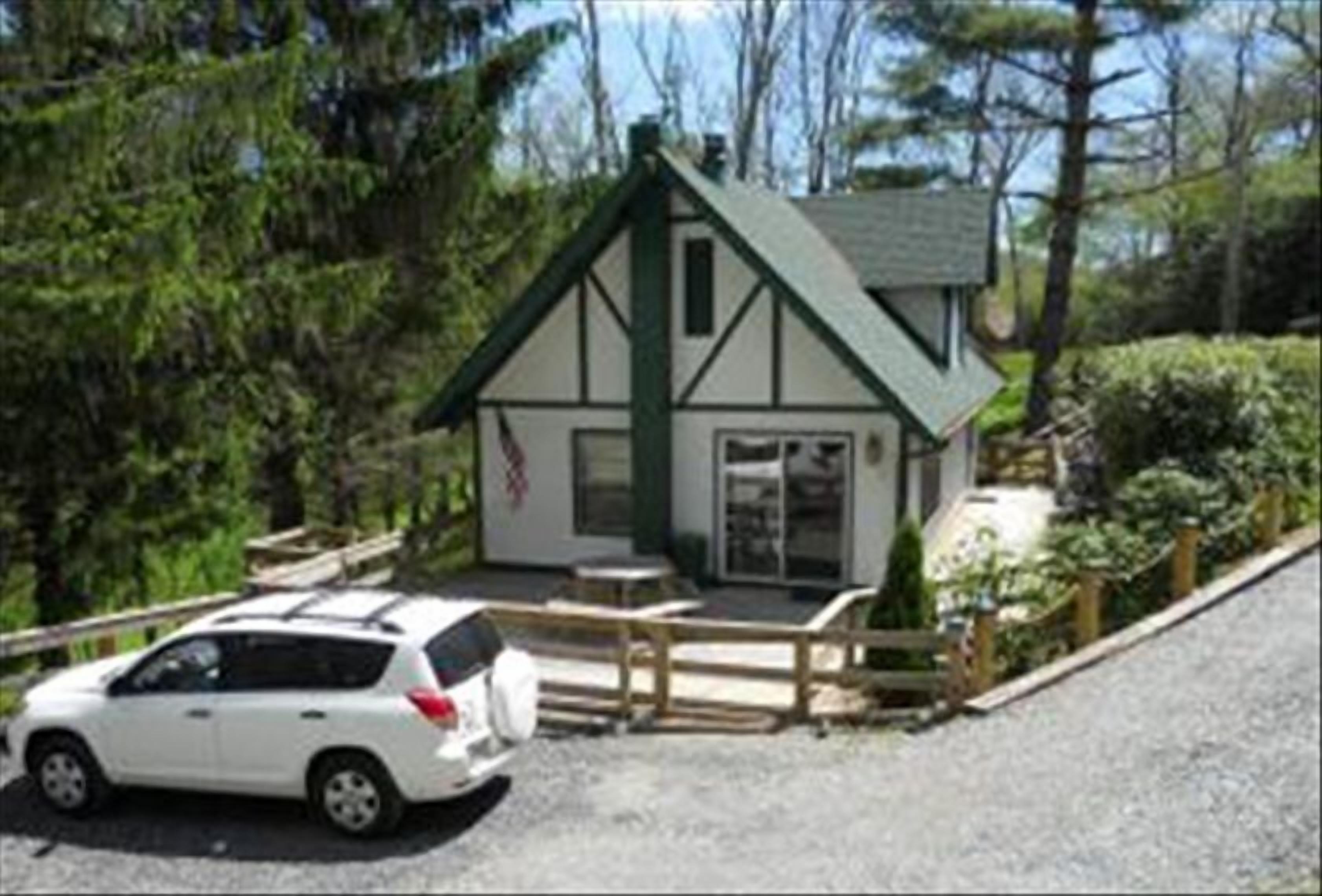 Poston/Byers Cabin-Appalachian Ski Mountain-Walk to Skiing