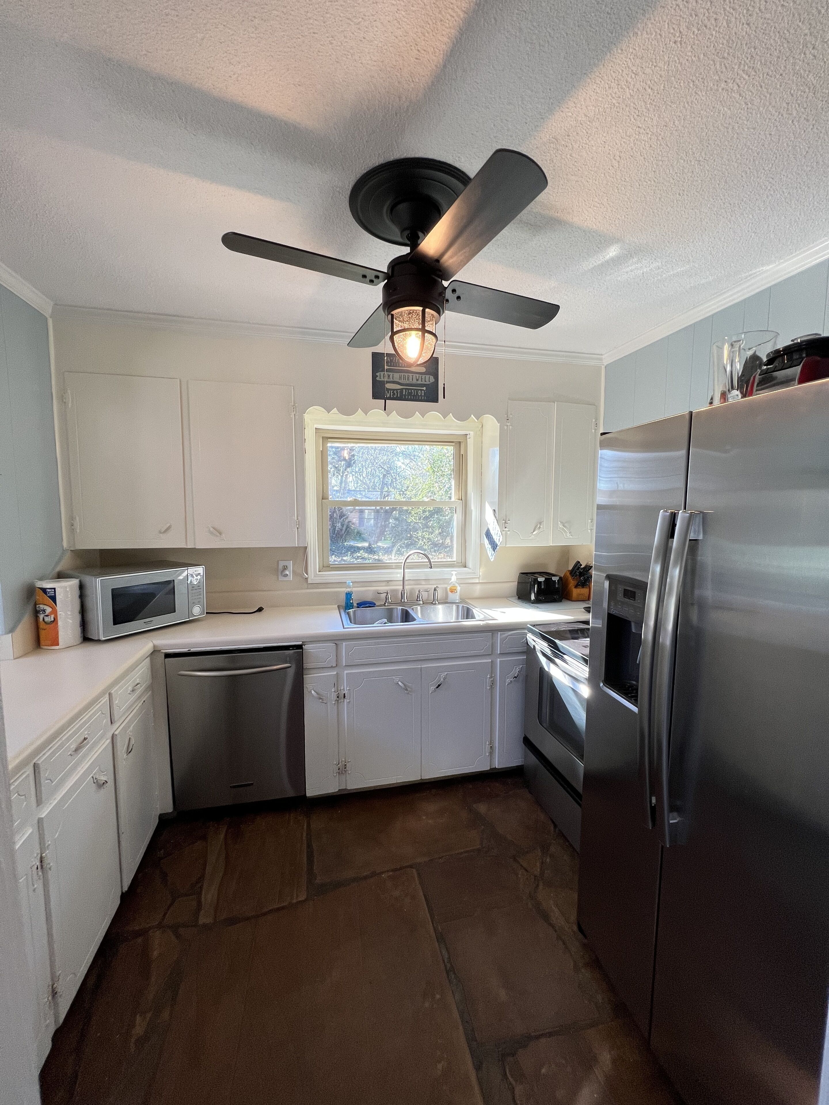 ANDERSON, SC - LAKEFRONT NEAR GREENPOND & GOLF COURSE -FIREPIT/PONTOON RENTAL