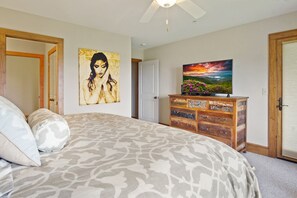 3 bedrooms, iron/ironing board, Internet, bed sheets
