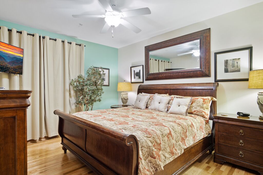 1 bedroom, iron/ironing board, internet, bed sheets