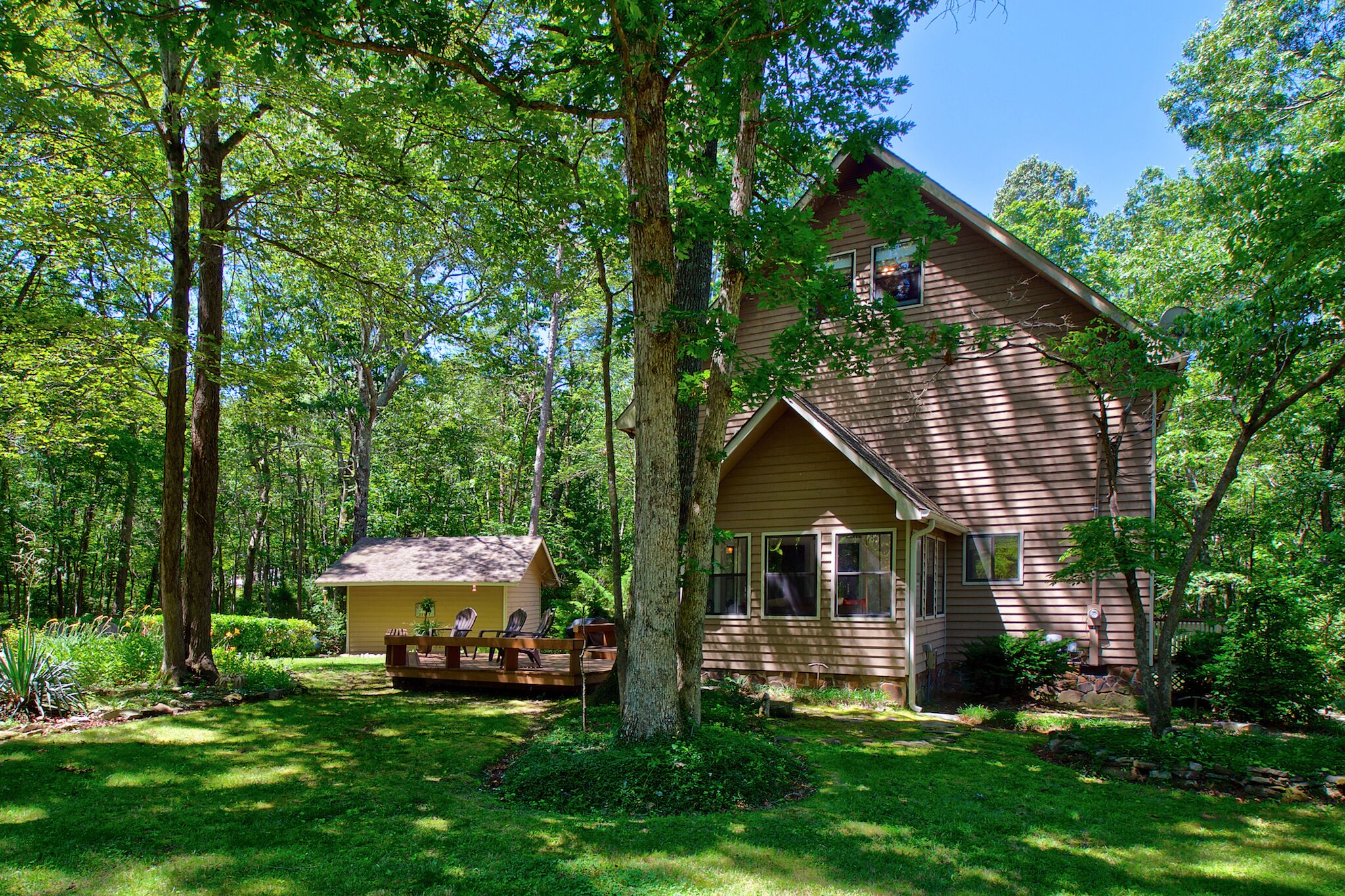 Cozy cabin in the woods! 5 Min. to Cloudland Canyon. 30 min. to Chattanooga