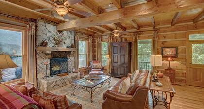 Sticks and Stones-Mtn Log Cabin, Gas Fireplace, Outdoor Space w/ Fire Pit, Grill