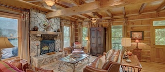 Sticks and Stones-Mtn Log Cabin, Gas Fireplace, Outdoor Space w/ Fire Pit, Grill