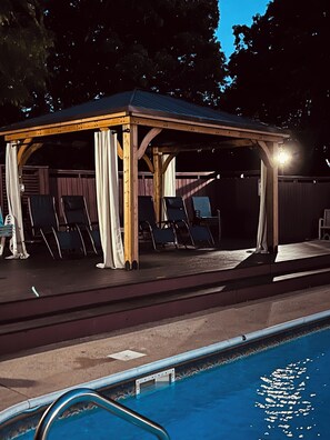 Piscine extérieure