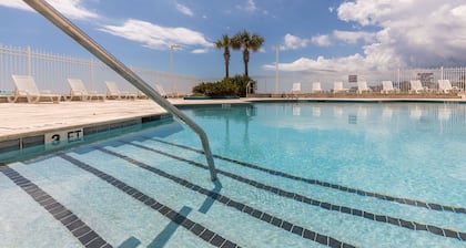 Stay at Sandfort @ FB on Folly Beach