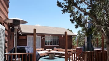 تناول الطعام بالخارج