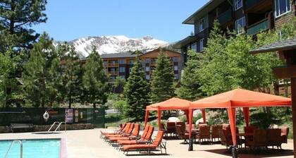 Ylellinen Juniper Springs 2BR / 2BA Ski In / Out # 230