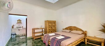 Duyung Rooms and Resto