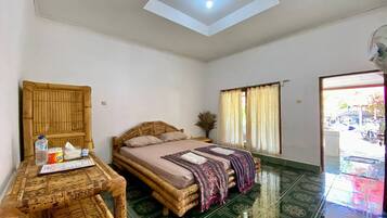 Chambre Double Standard (with Fan)