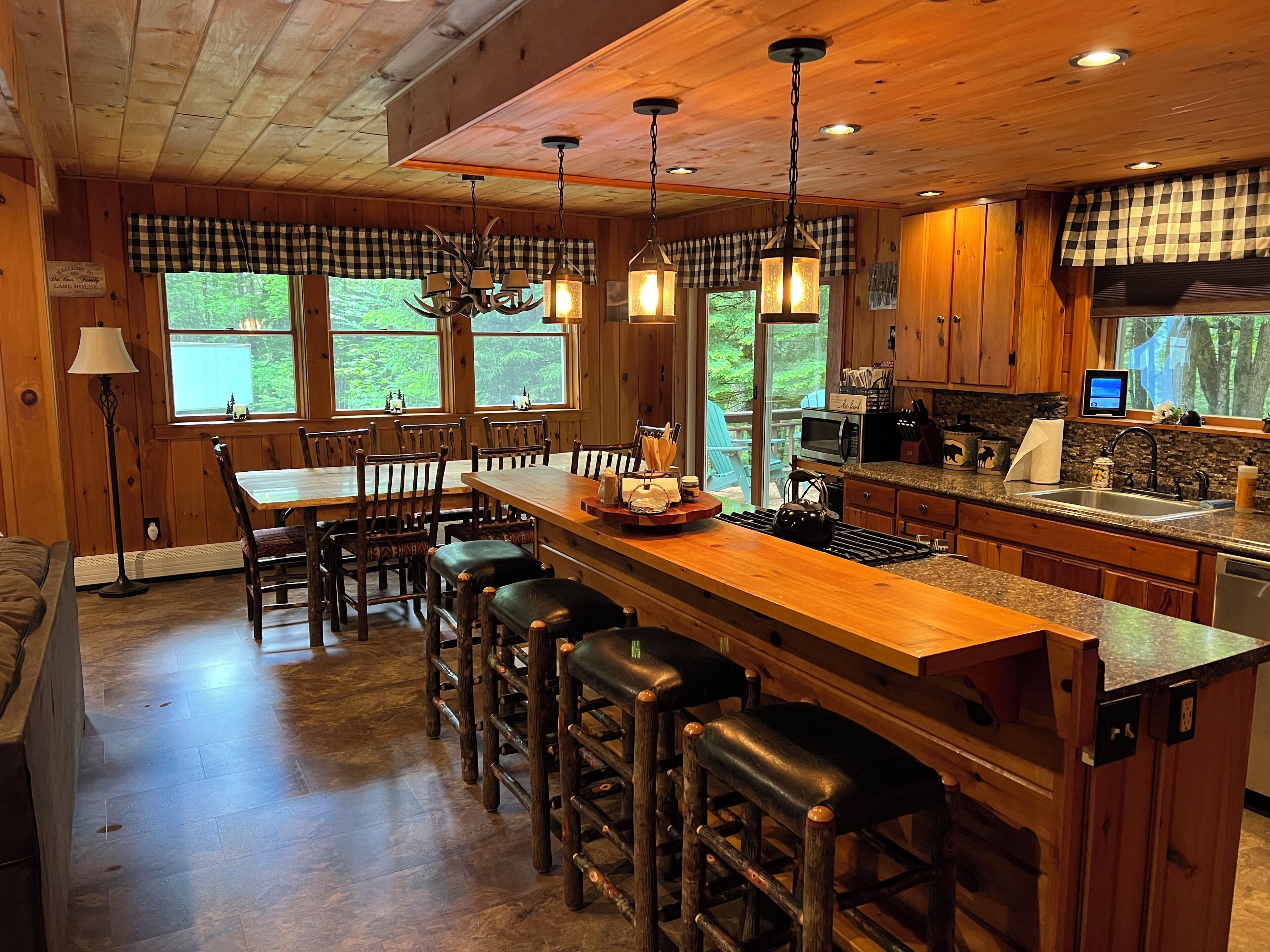 Kitchen/dining area