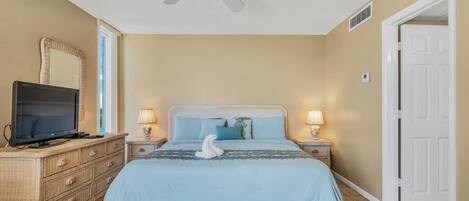 1 bedroom, WiFi (free), bed sheets