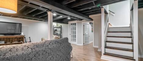 Smart TV, video games, streaming services