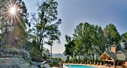 Wintergreens R1611- Mountain Condo, Mountain View, Gated Resort, Indoor/Outdoor Pools and Hot Tu...