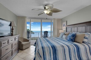 1 bedroom, free WiFi, bed sheets - Tower 4, 1st Floor!!  Beach Chairs Included!! (Panama City Beach)