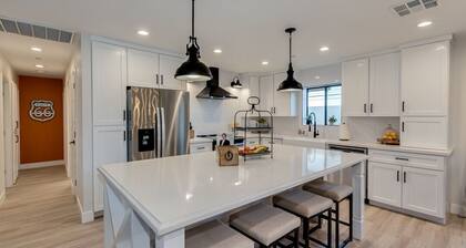 Luxury Old Town Scottsdale! Heated Pool & Jacuzzi