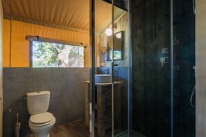 Tenda Luxury | Bagno | Doccia, asciugacapelli, asciugamani