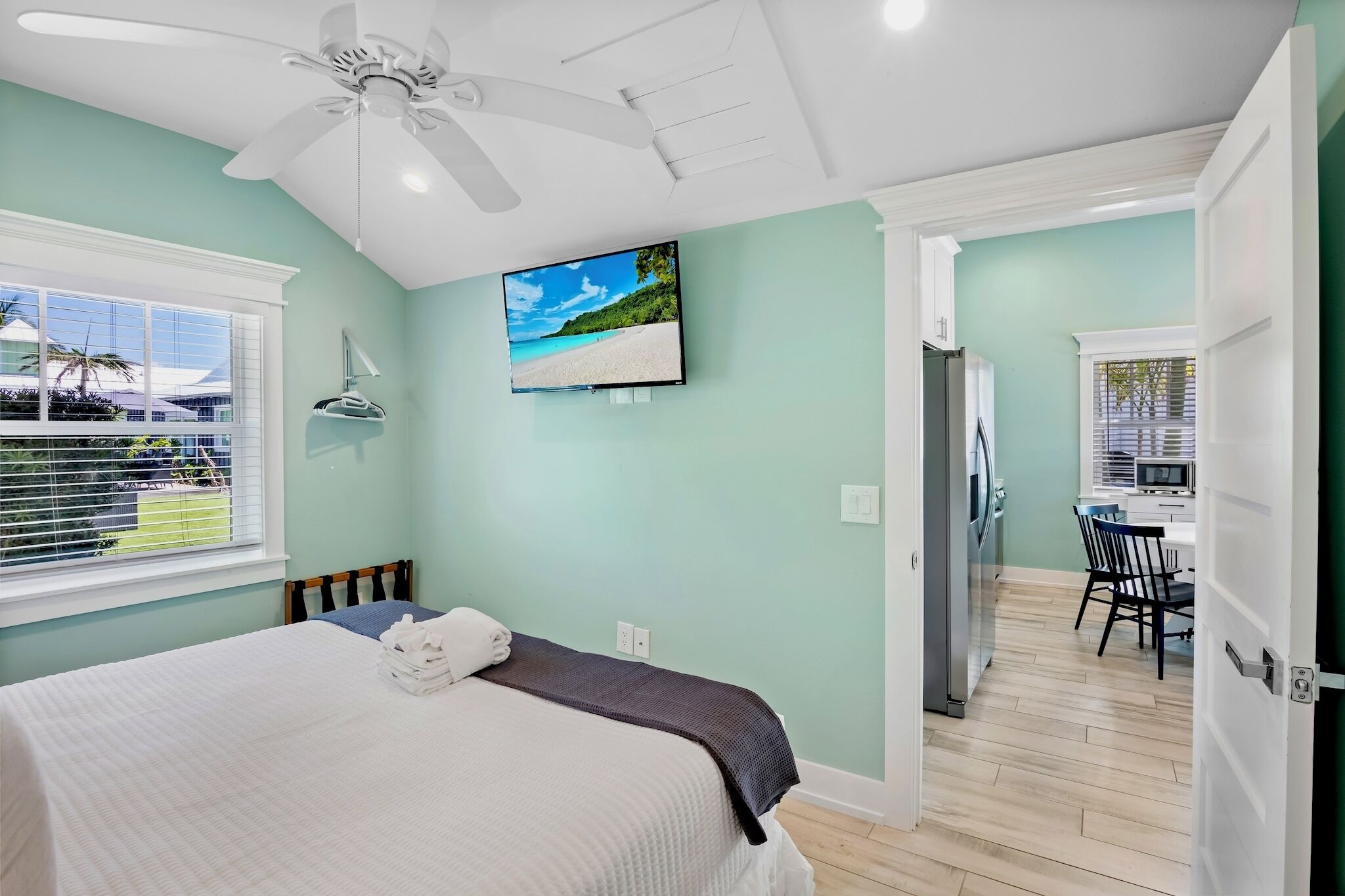 1 室のベッドルーム、アイロン / アイロン台、WiFi (無料)、ベッドシーツ