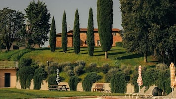 Family Apartment, Hill View | Terrace/patio