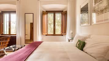 Superior-Zimmer, 1 Queen-Bett, Hügelblick | Hochwertige Bettwaren, Daunenbettdecken, Minibar, individuell dekoriert