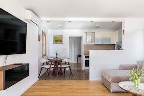 Luxury Apartment | Living area
