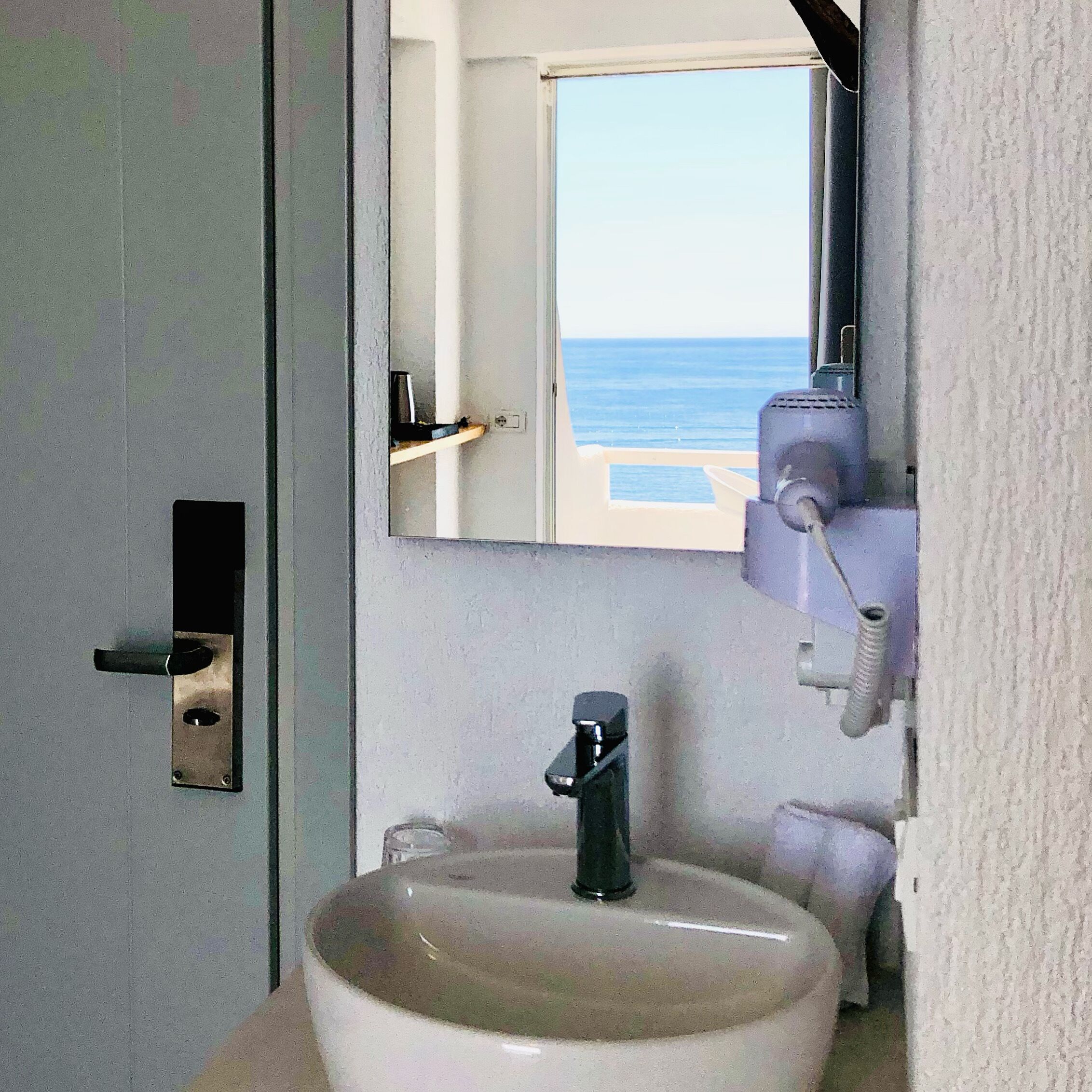 deluxe double room, balcony, sea view | 1 bedroom, premium bedding, blackout curtains, cots/infant beds