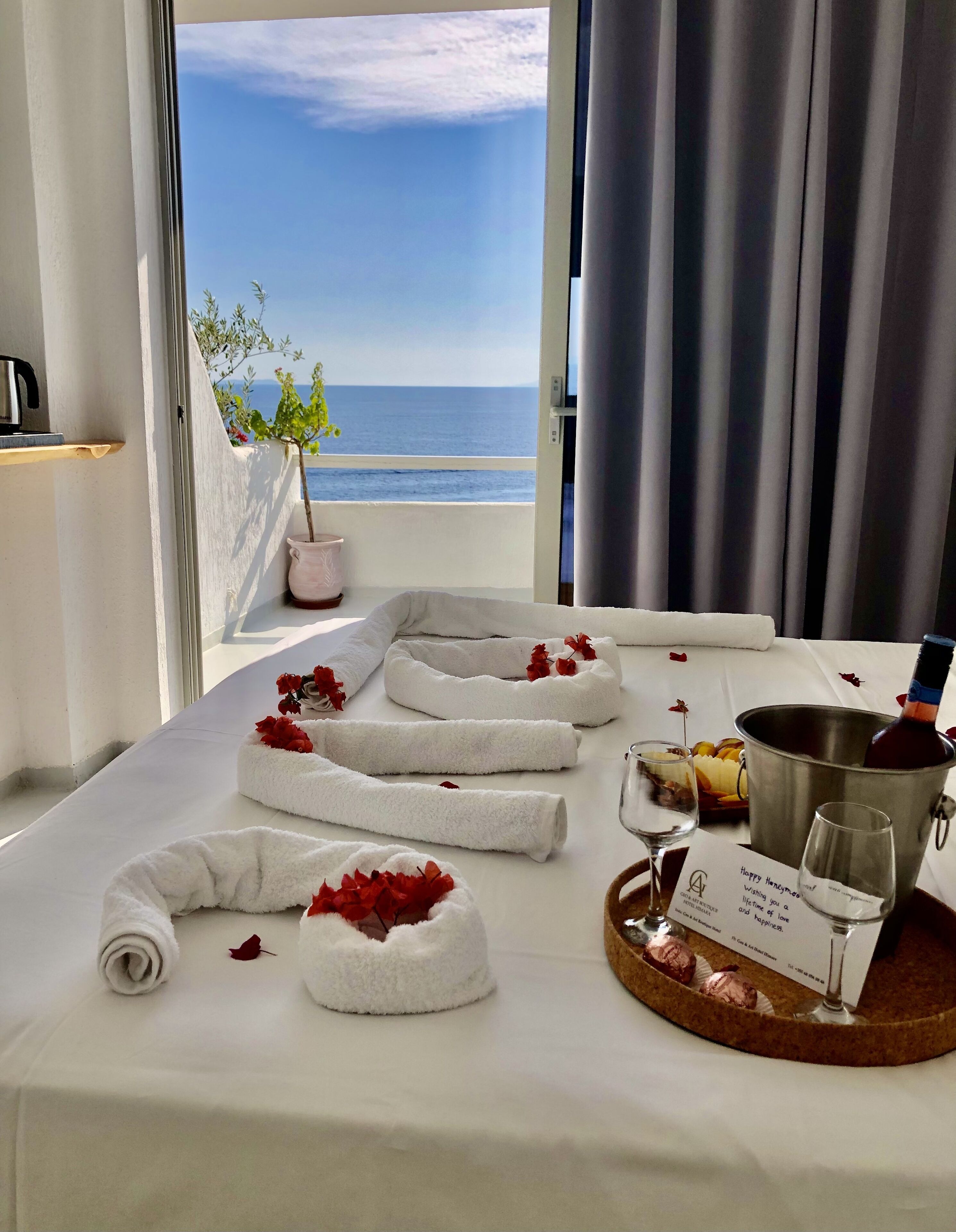 Superior Double Room, Balcony, Sea View | Premium bedding, blackout drapes, cribs/infant beds, free WiFi