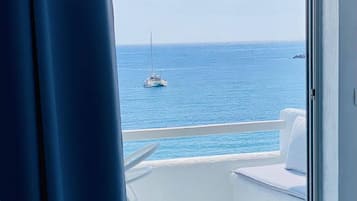 Comfort Deluxe Double Room, with Balcony Sea View | Terrace/patio