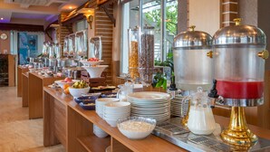 Daily buffet breakfast for a fee - Hotel Sarathi (Dhulikhel)