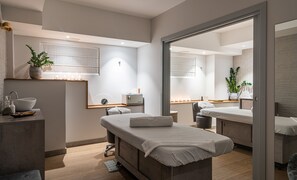Couples treatment rooms, Turkish bath, body treatments, aromatherapy