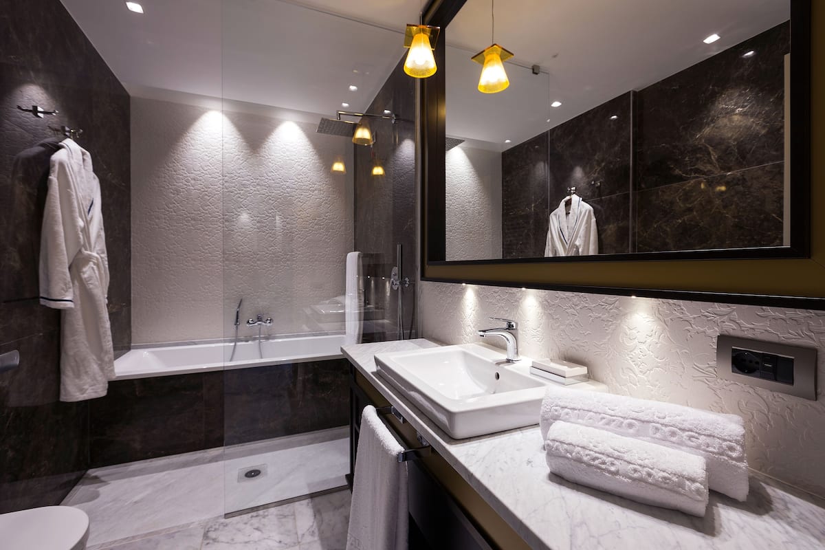 free toiletries, hair dryer, bathrobes, bidet