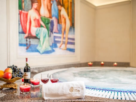 Sauna, hot tub, steam room. Hotel & SPA Pysanka