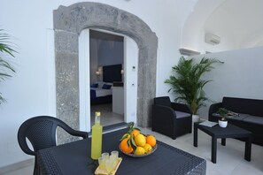 Habitación doble, patio | Terraza o patio