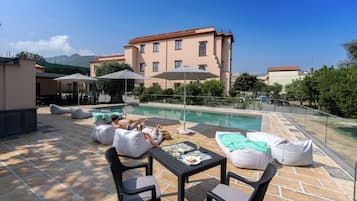 Seasonal outdoor pool